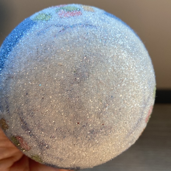 Vintage sugar frosted styrofoam ornaments (4) - Picture 10 of 16